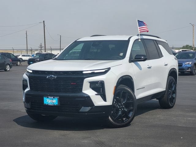 2026 Chevrolet Traverse RS in Polar White Tricoat — front three-quarter view