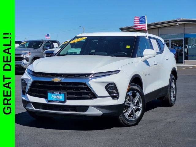 2025 Chevrolet Blazer 2LT in Summit White — front three-quarter view
