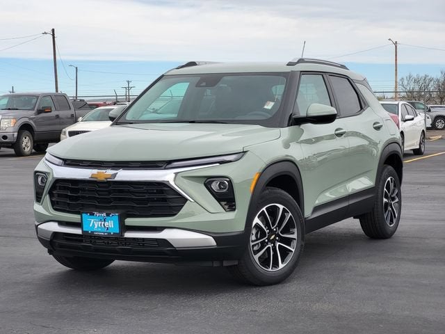 2026 Chevrolet Trailblazer LT in Cacti Green — front three-quarter view
