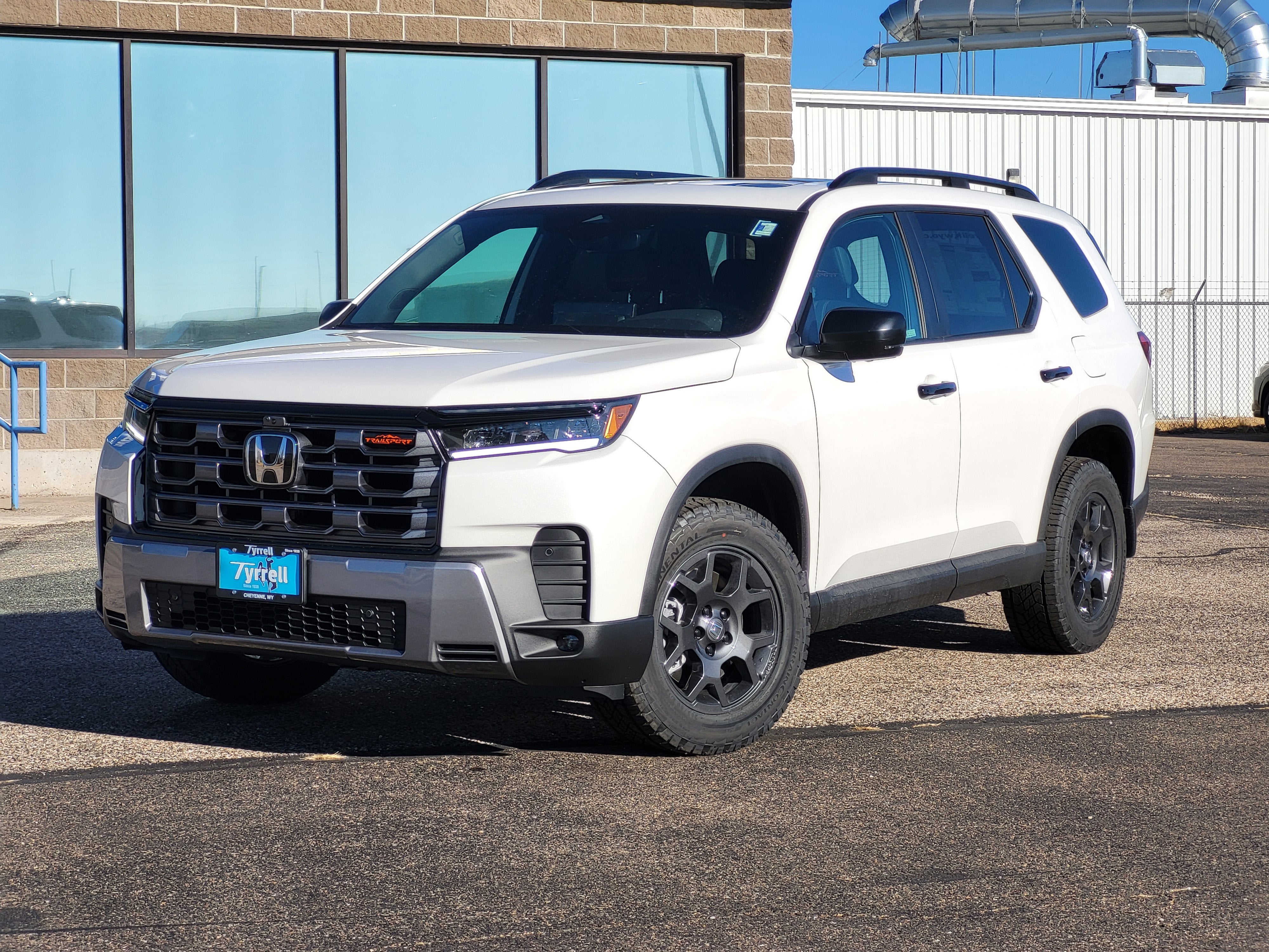 2026 Honda Pilot TrailSport in Platinum White Pearl — front three-quarter view